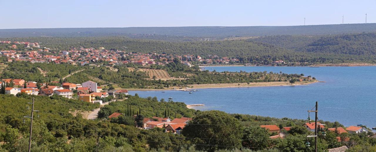 Apartments Mira Gornji Karin Zewnętrze zdjęcie