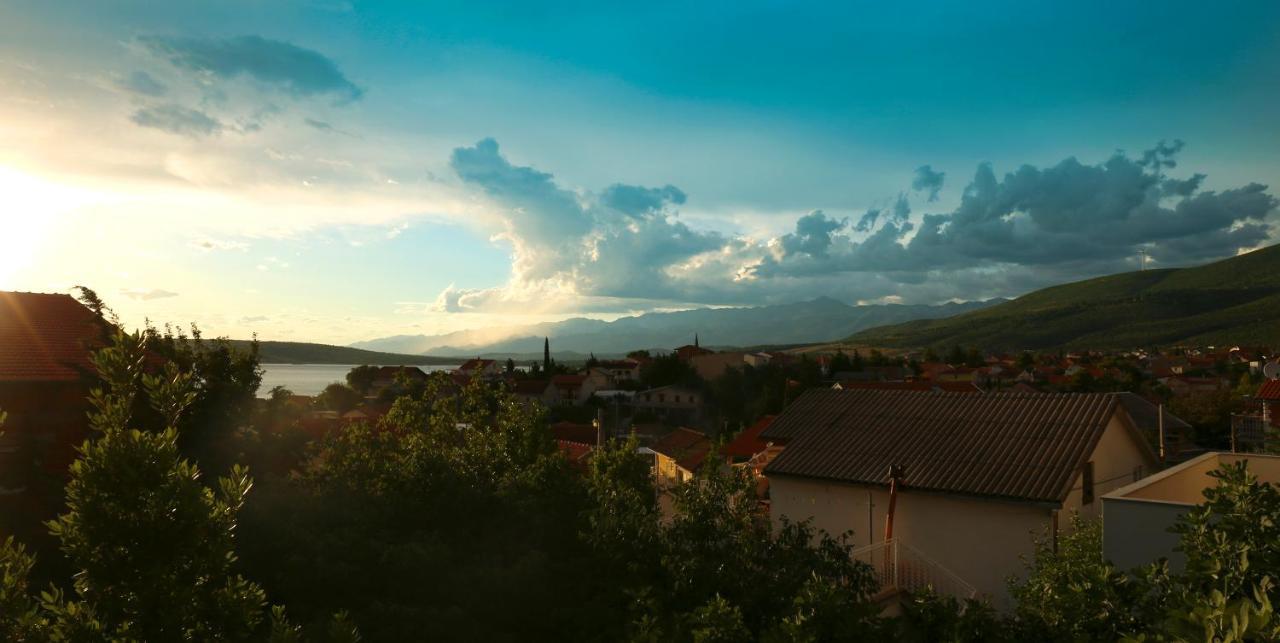 Apartments Mira Gornji Karin Zewnętrze zdjęcie